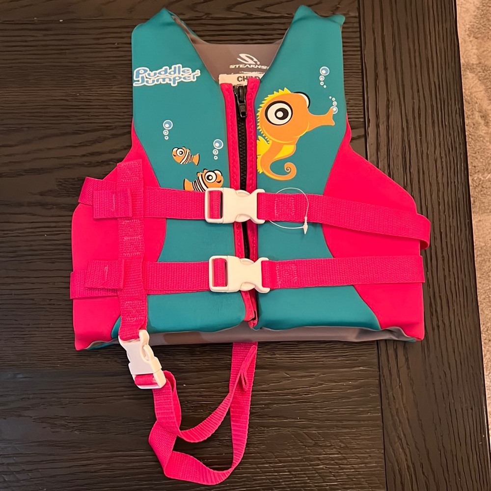 Stearns childrens life vest